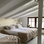 Dom Wiejska 39 A 홈스테이 루치아네 니다