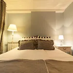 홈스테이 Dom Wiejska 39 A 루치아네 니다