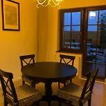 홈스테이 Dom Wiejska 39 A 루치아네 니다